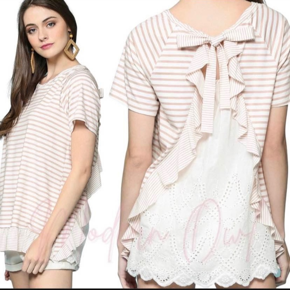 NWT Cream/Pink ruffle back top